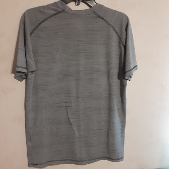 Pro Edge Men's Notre Dame Fighting Irish SS T Shirt Size M - Picture 3 of 4